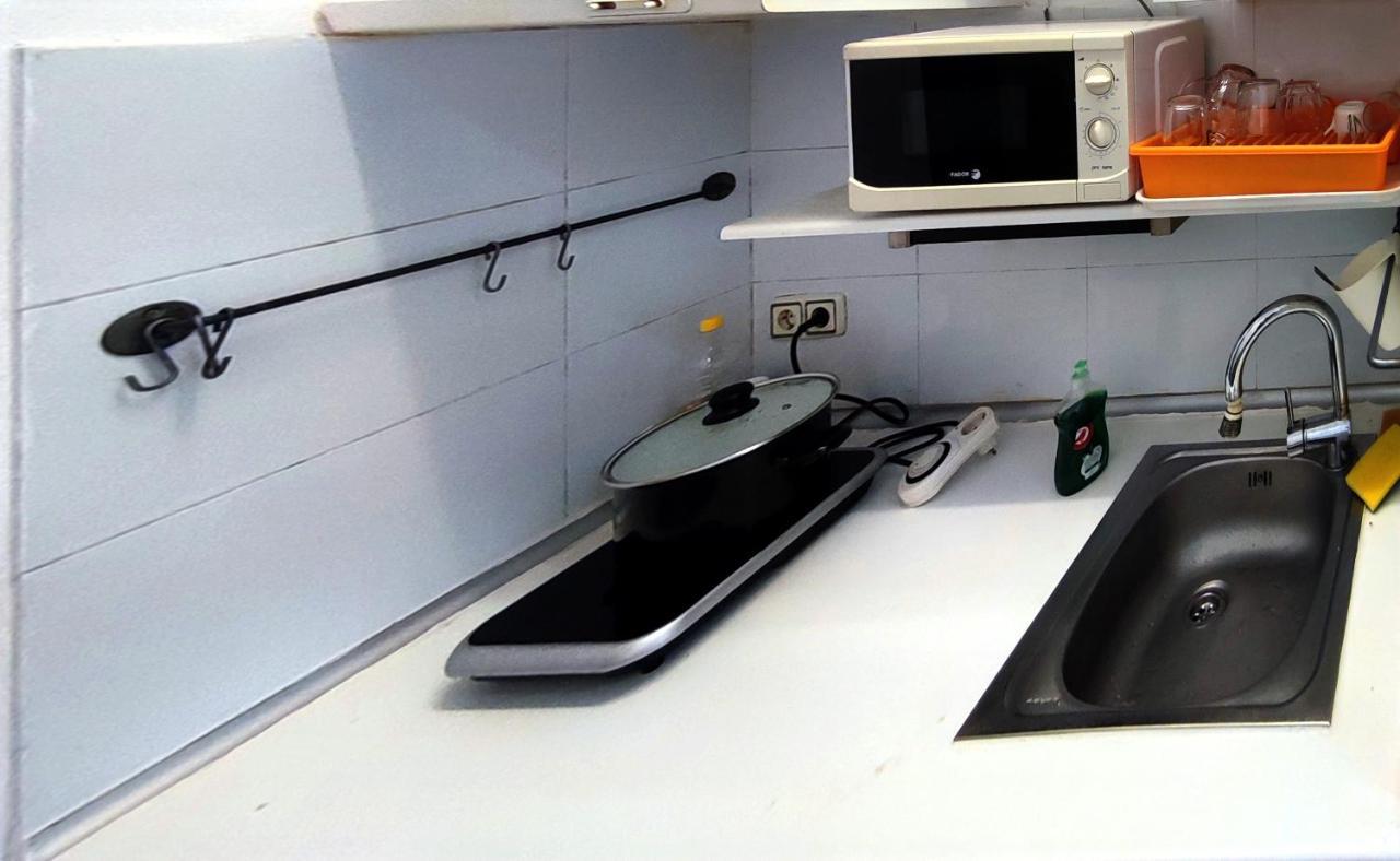 Nice Flat Within Walking Range To The Beach Appartamento Barcellona Esterno foto