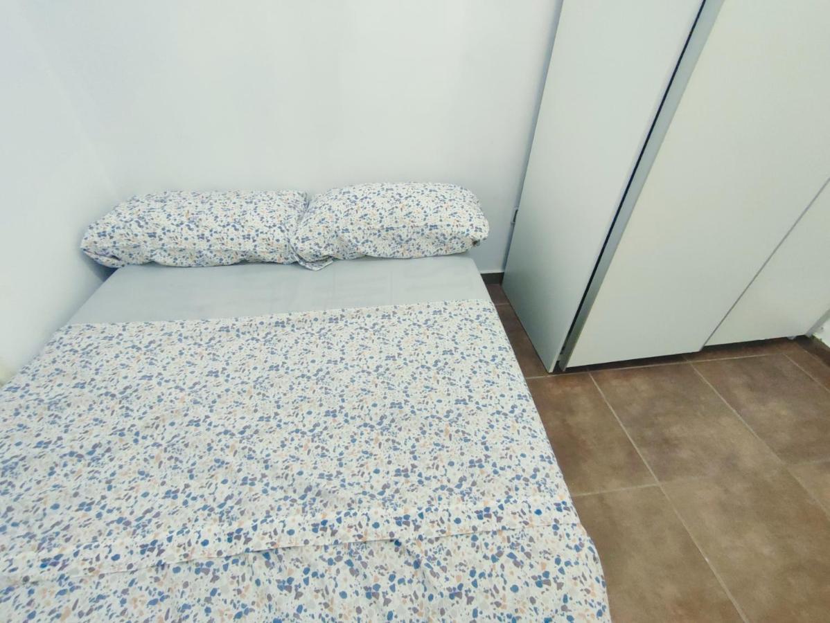 Nice Flat Within Walking Range To The Beach Appartamento Barcellona Esterno foto