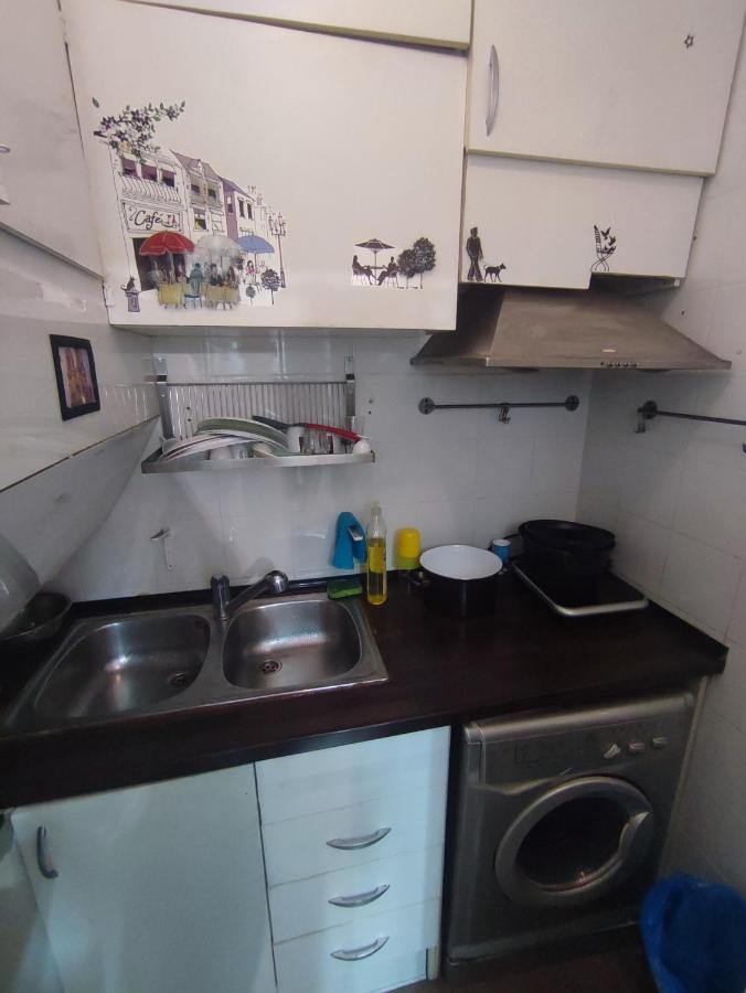 Nice Flat Within Walking Range To The Beach Appartamento Barcellona Esterno foto