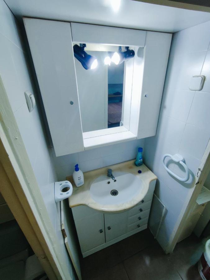 Nice Flat Within Walking Range To The Beach Appartamento Barcellona Esterno foto