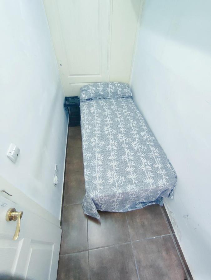Nice Flat Within Walking Range To The Beach Appartamento Barcellona Esterno foto
