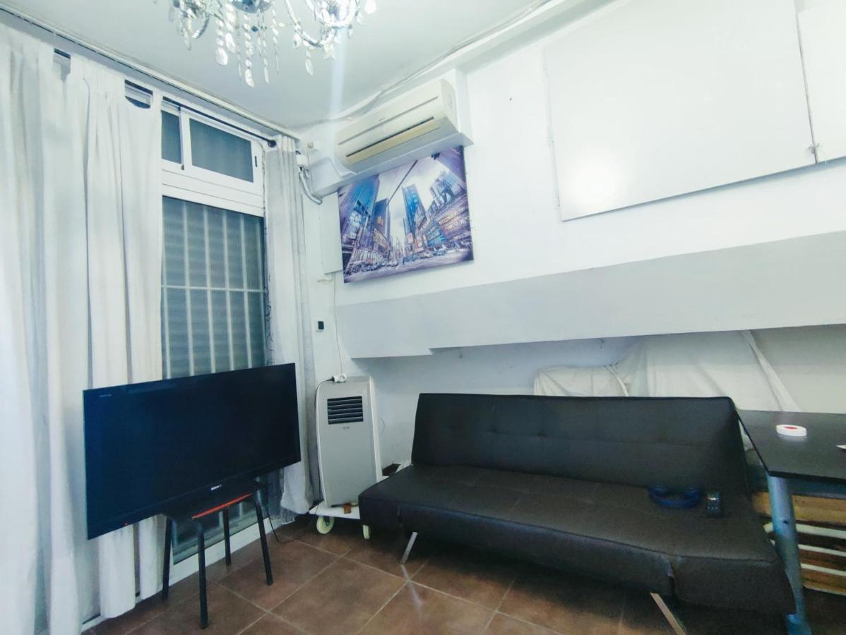 Nice Flat Within Walking Range To The Beach Appartamento Barcellona Esterno foto