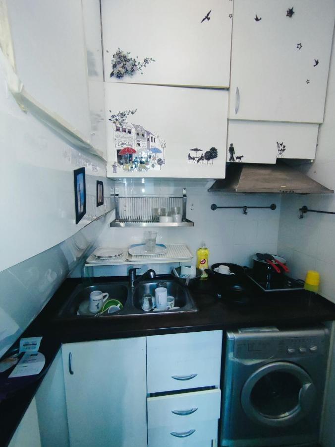 Nice Flat Within Walking Range To The Beach Appartamento Barcellona Esterno foto
